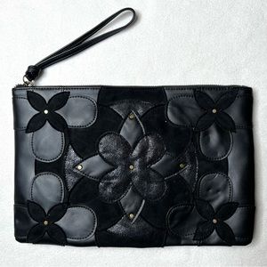 Elle Jae Gypset Black Faux Leather & Suede Zip Wristlet